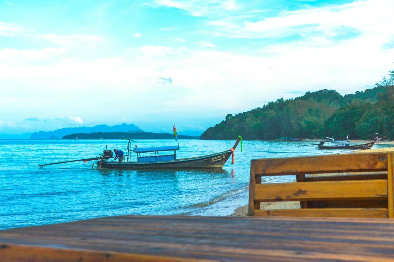 Baan Tubkaek Hotel Tub Kaek Beach Exterior photo
